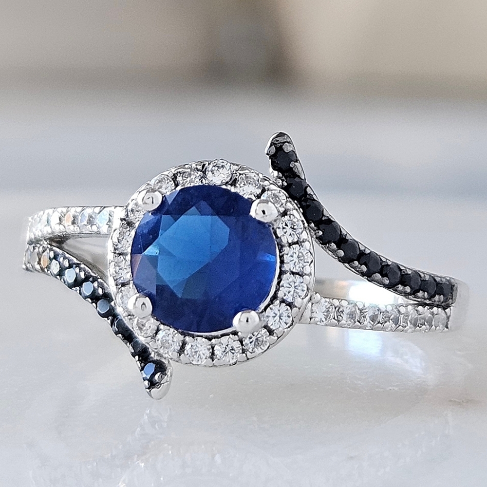 Royal Blue Sapphire Gemstone ring, 925 Sterling Silver Charmed Aroma